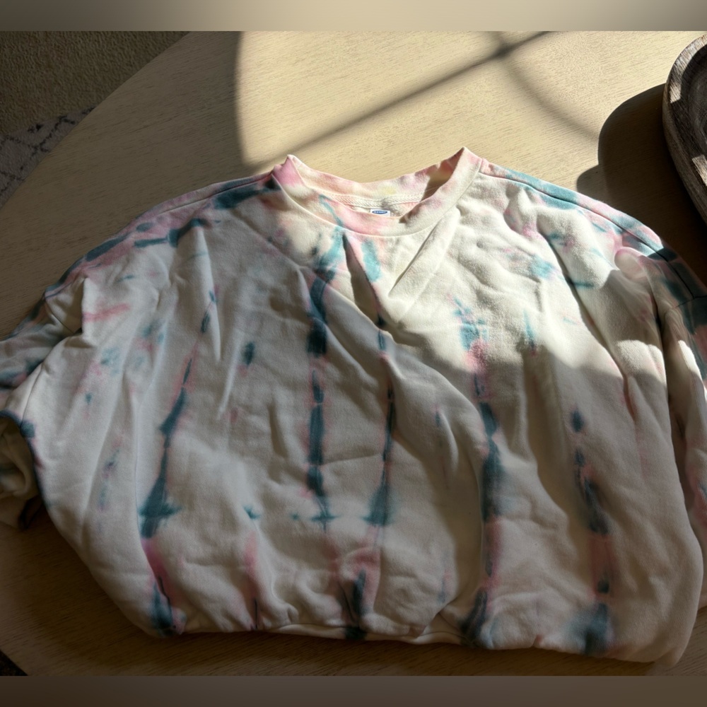 Old Navy tie dye sweatshirt